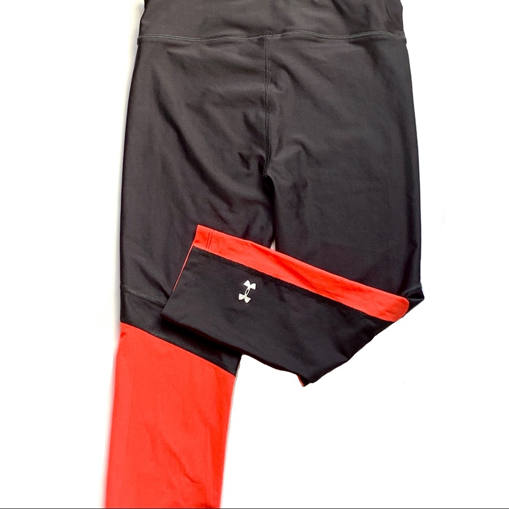 under armour dark grey and orange capri pants